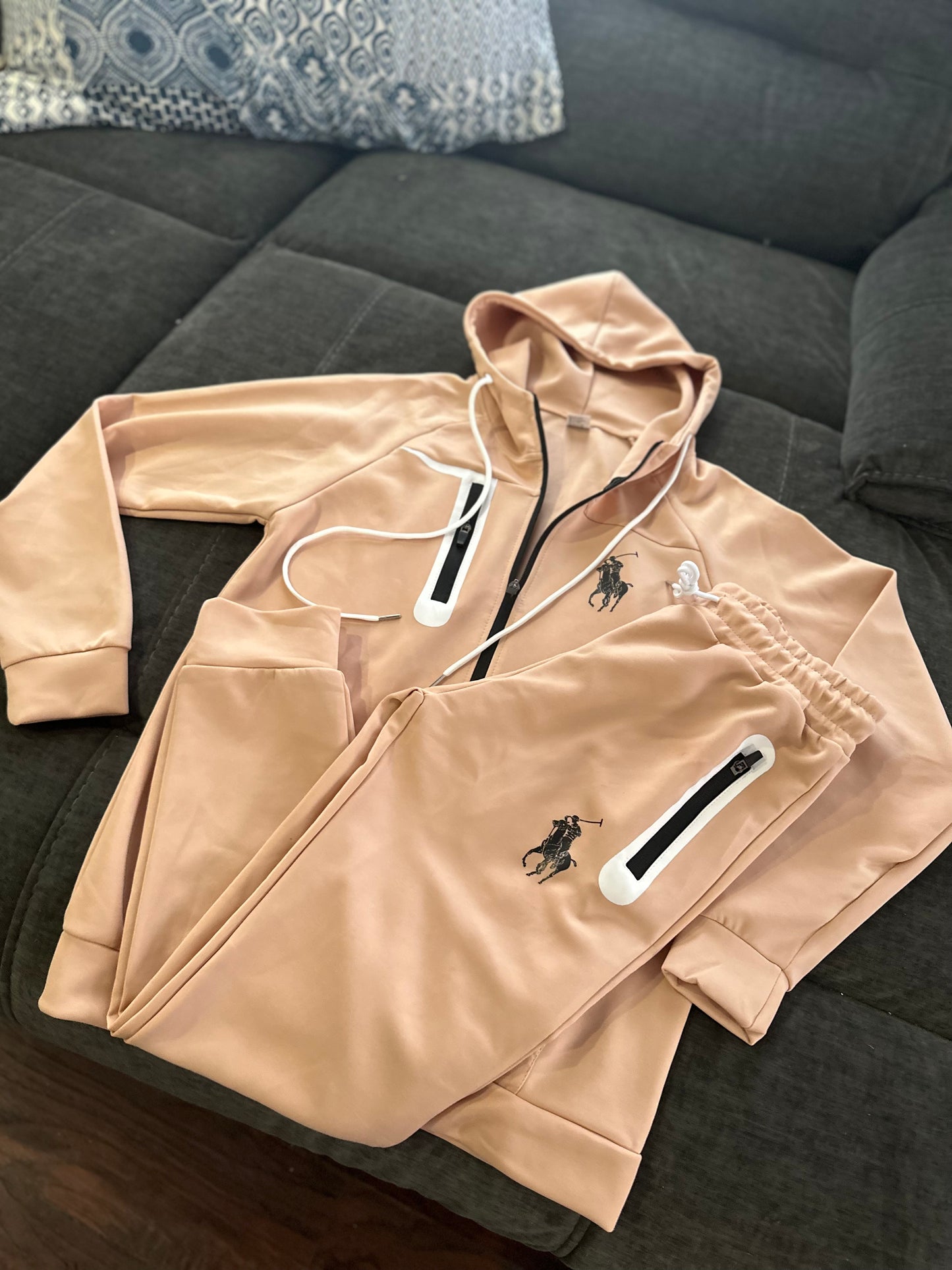 Adult Medium Sweatsuit