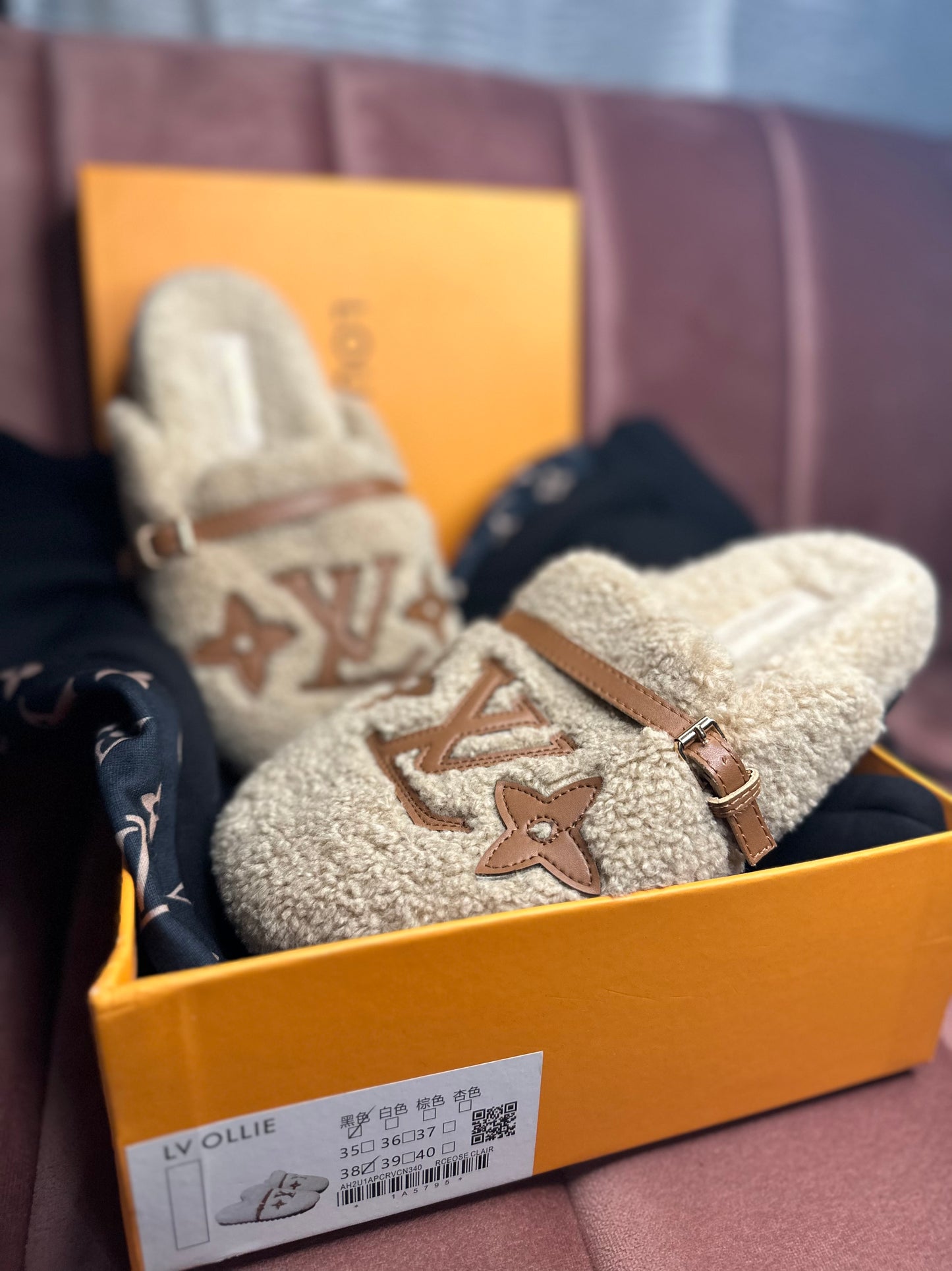 Boxed L Slippers (Sizes 7.5/8 & 8.5/9)