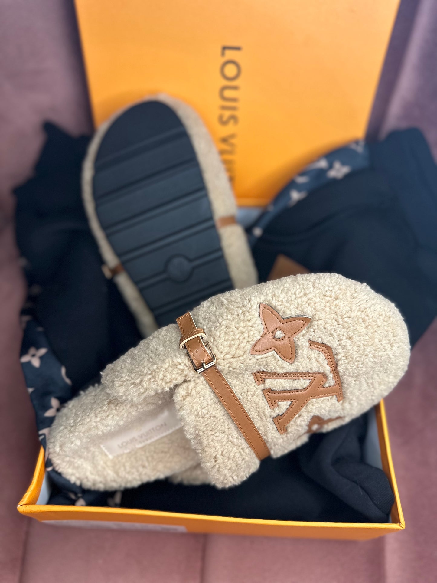 Boxed L Slippers (Sizes 7.5/8 & 8.5/9)