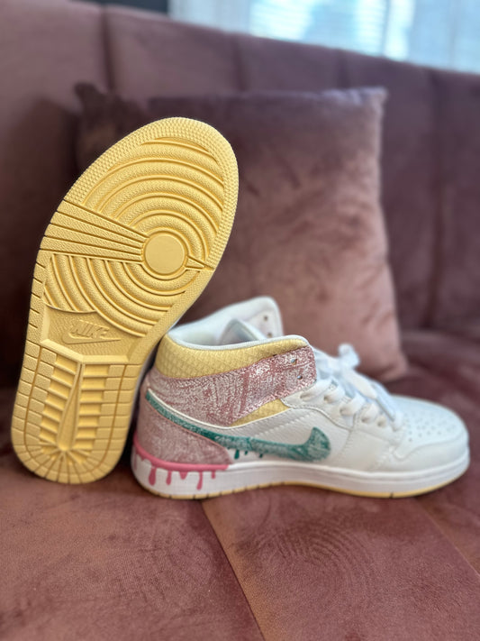 KIDDOS 6y / WOMEN’S 7.5